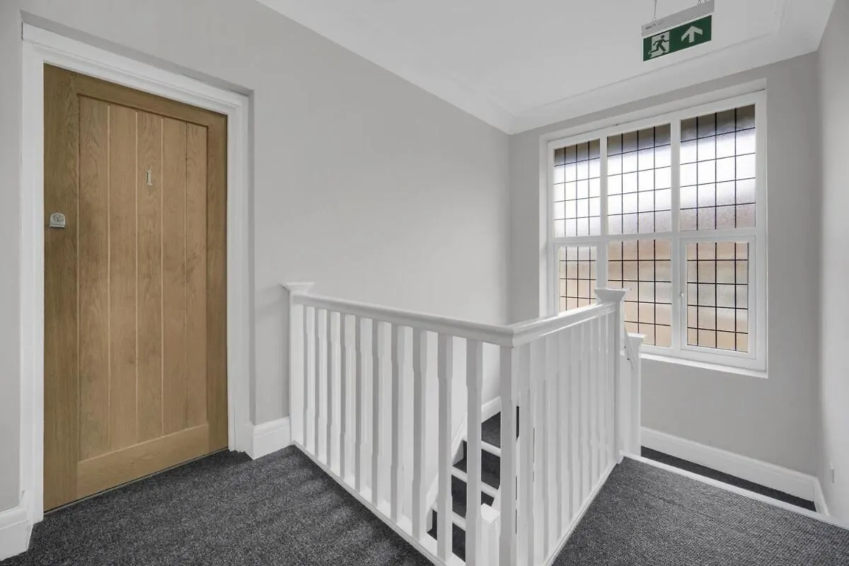 Spacious & Stylish - Free Parking - Fast Wifi Cardiff Apartment