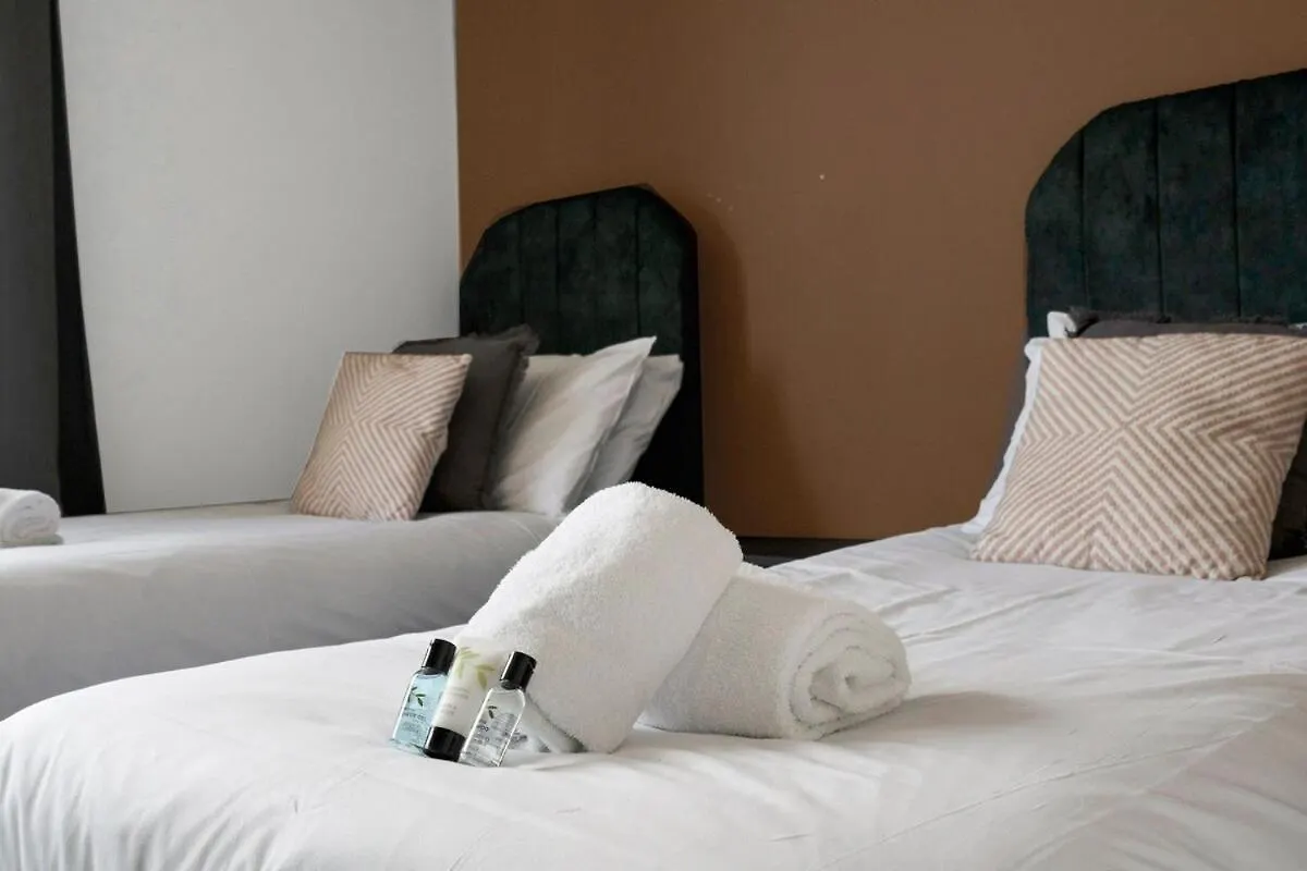 Apartment Spacious & Stylish - Free Parking - Fast Wifi Cardiff